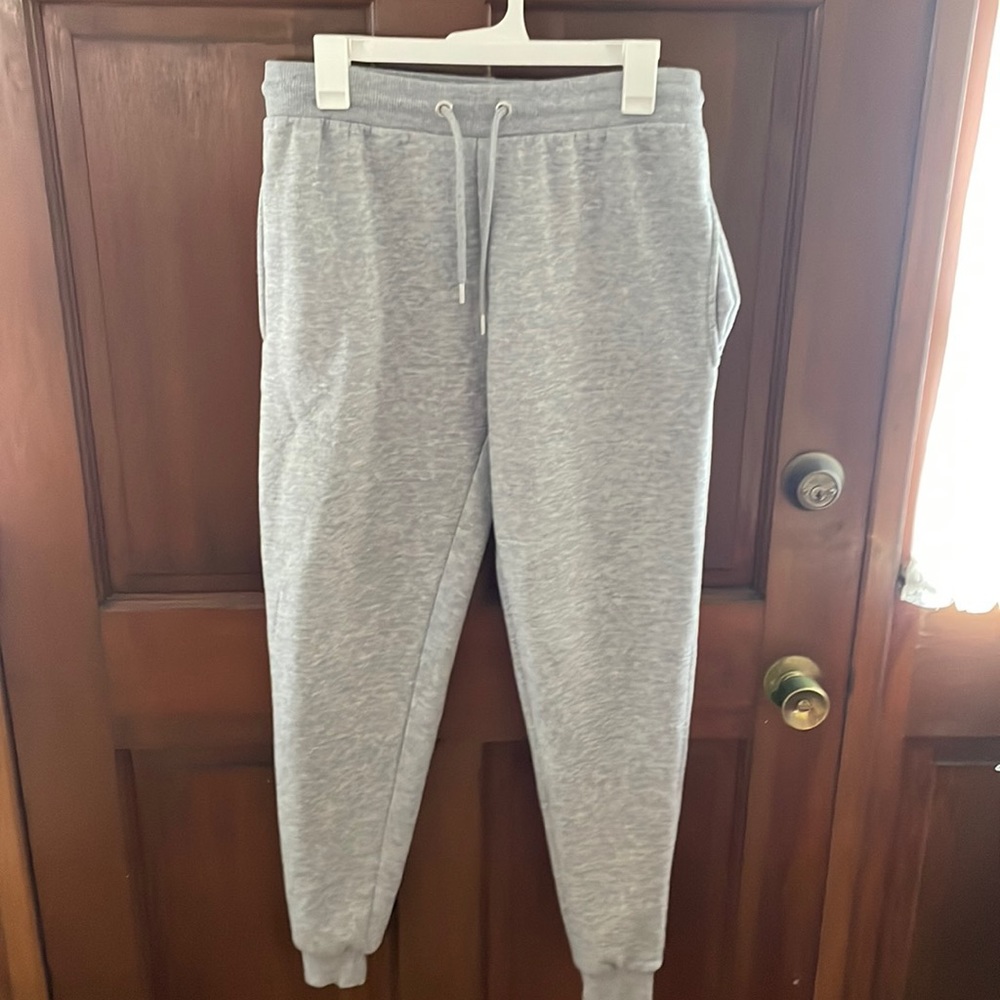 Medium gray boohooMAN sweatpants. NWOT. Pockets